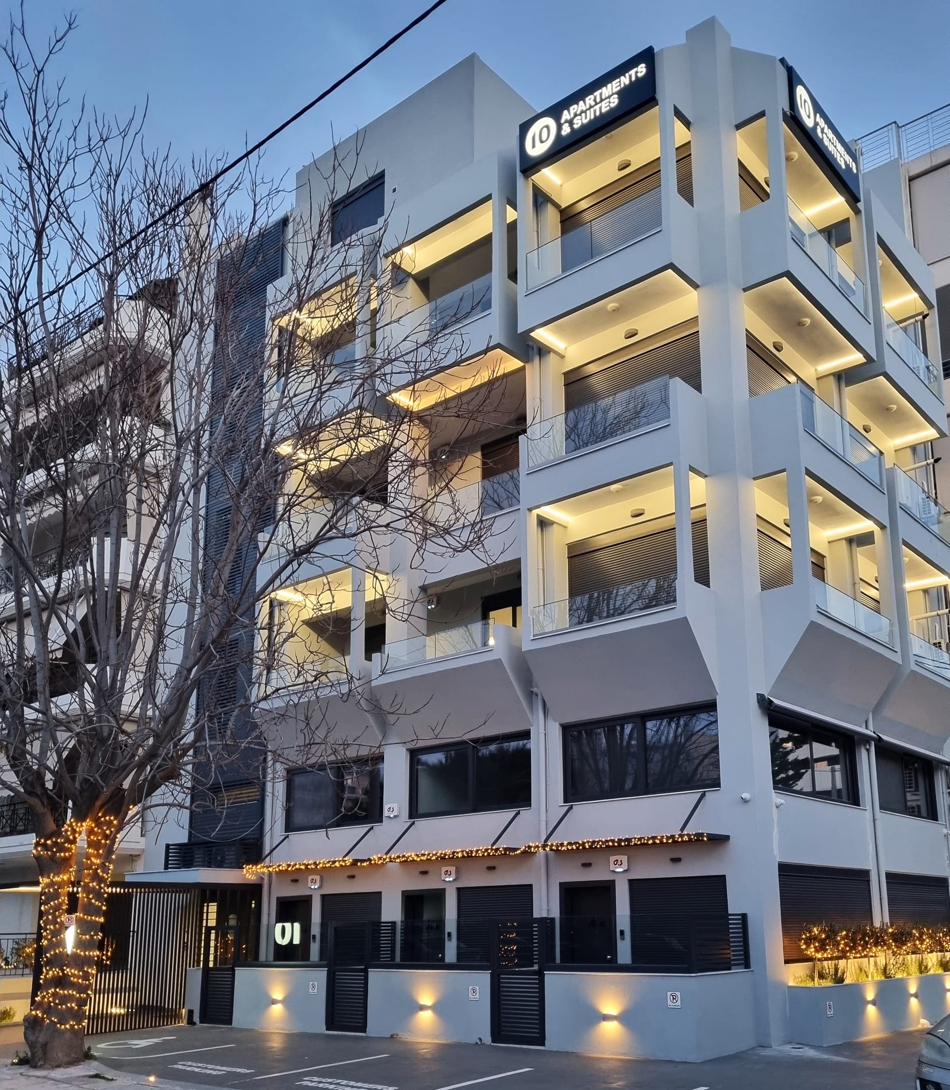 10 Apartments & Suites Athens - 2
