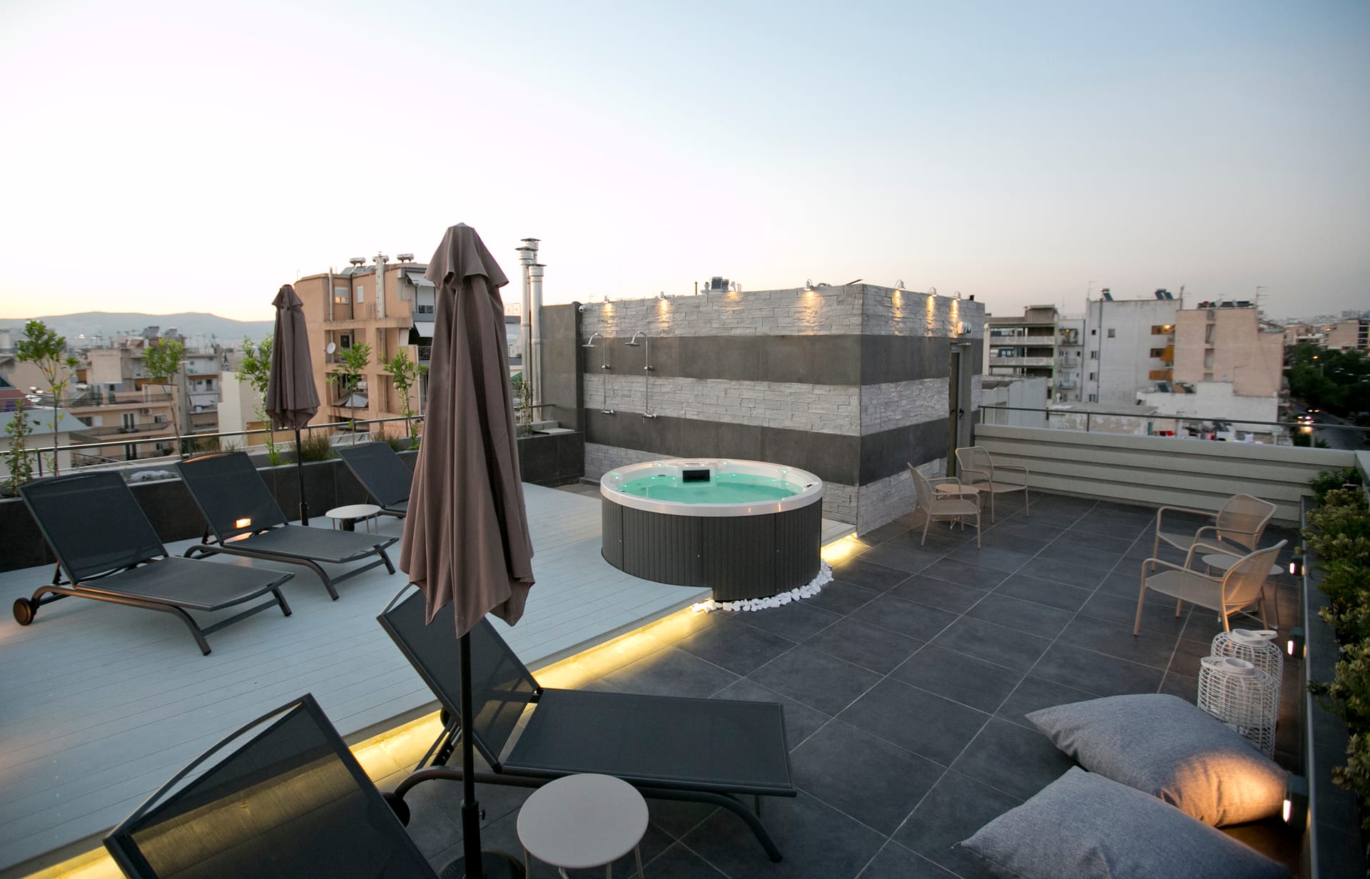 47 Luxury Suites and Lofts - 39