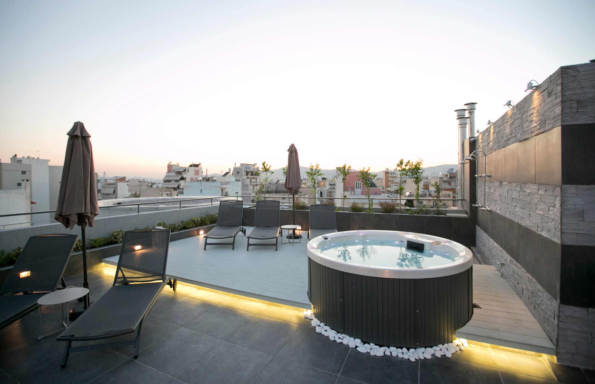 47 Luxury Suites and Lofts - 40