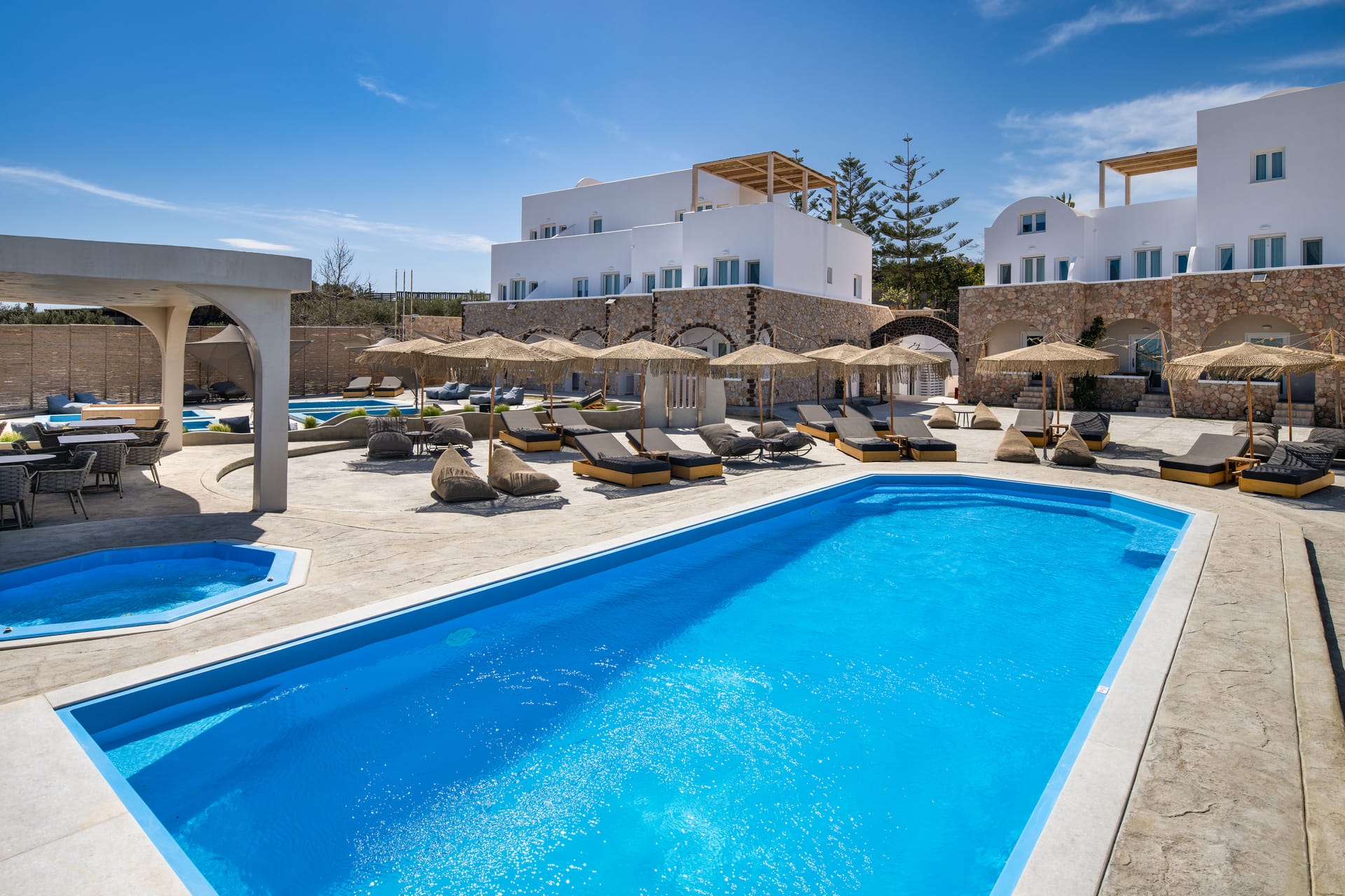 Aelia Luxury Suites - 3