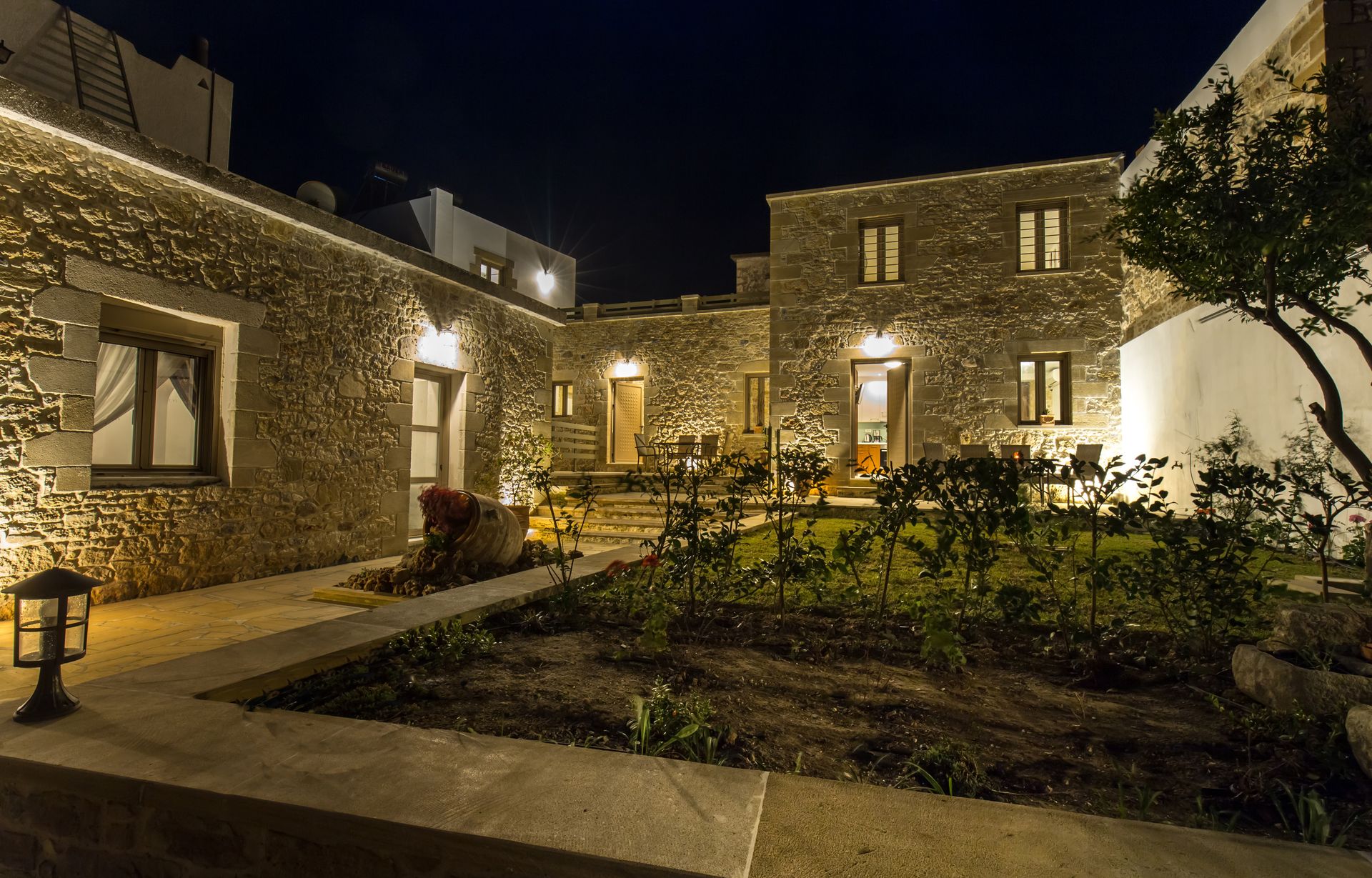 Agarathos Homes - 12