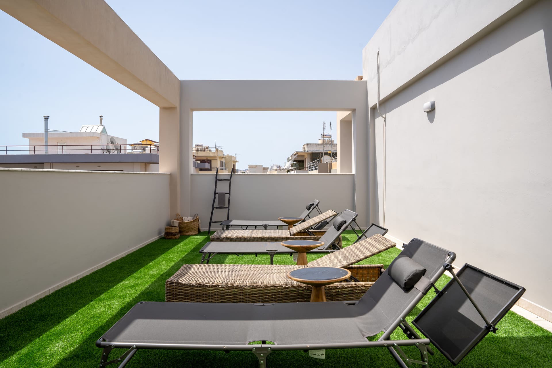Alpha Urban Suites - 7