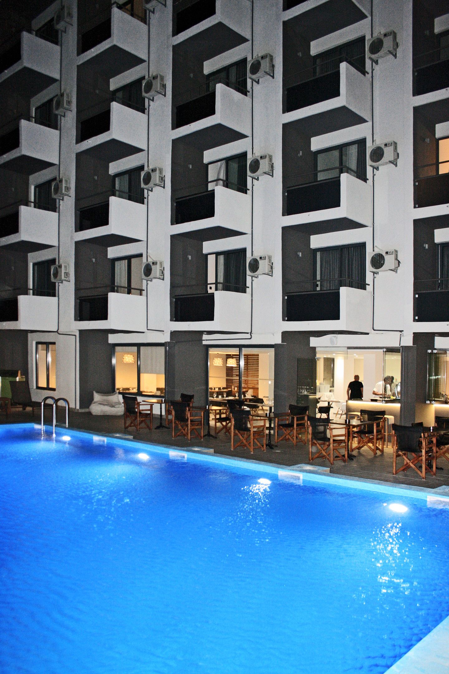 Amphitryon Hotel - 7