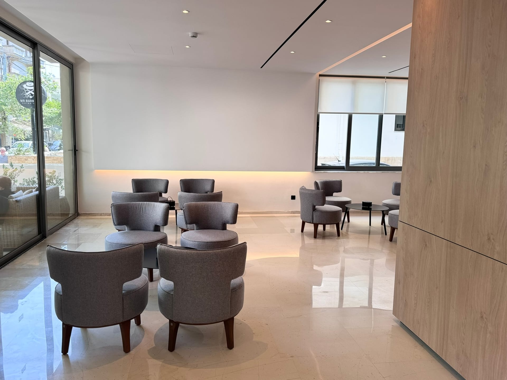 Angela Downtown Hotel - 20