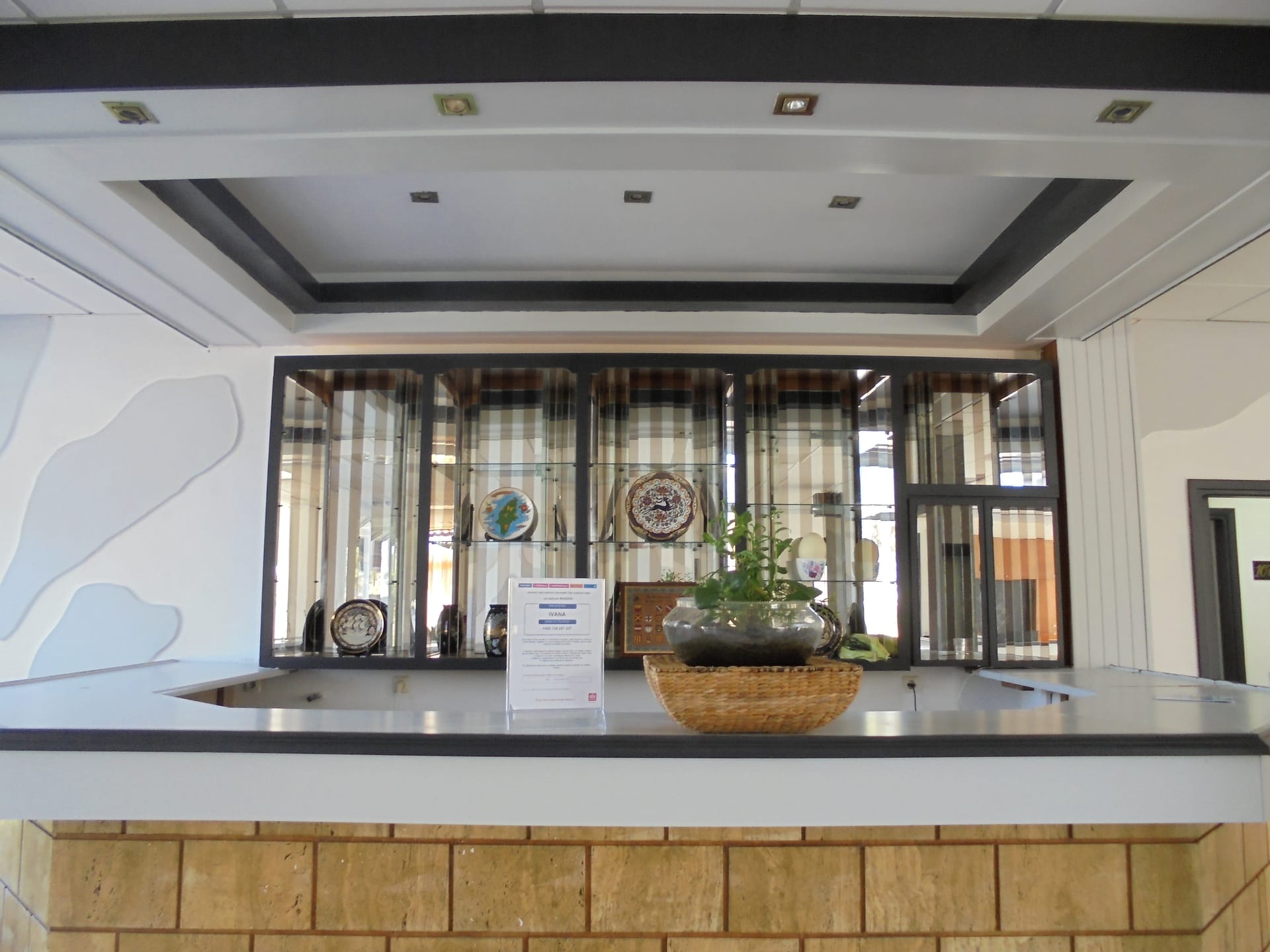Asterias Bay Hotel - 4