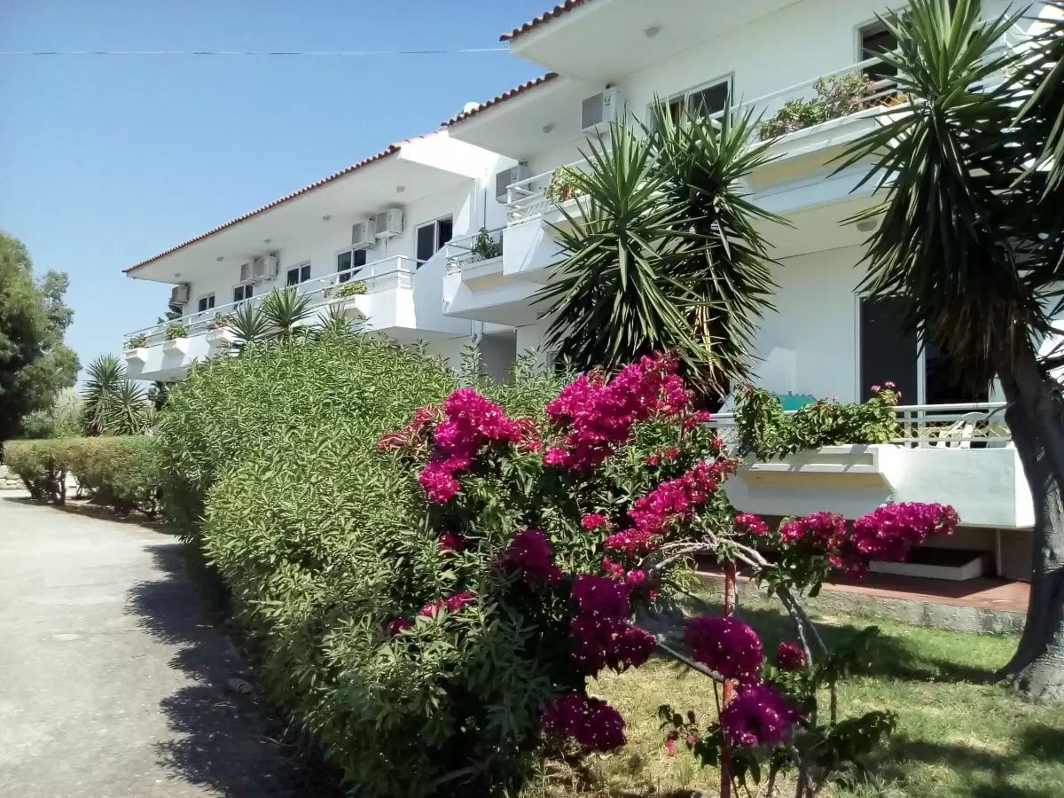 Asterias Bay Hotel - 8