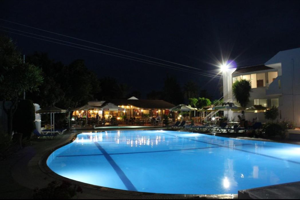 Asterias Bay Hotel - 10