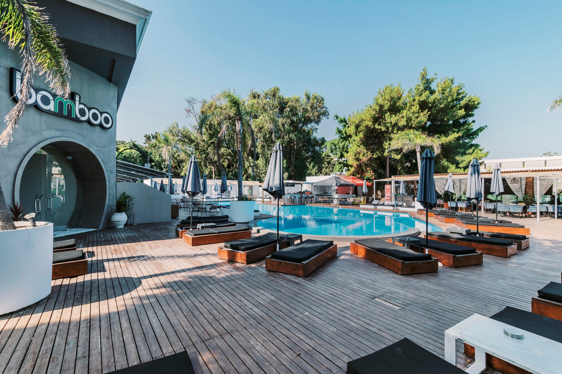 Bamboo Suites Boutique Hotel - 14