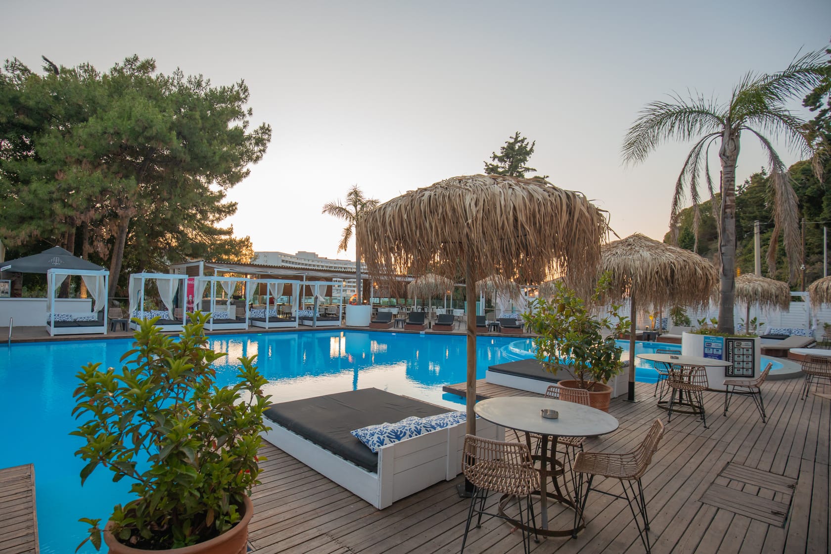 Bamboo Suites Boutique Hotel - 48