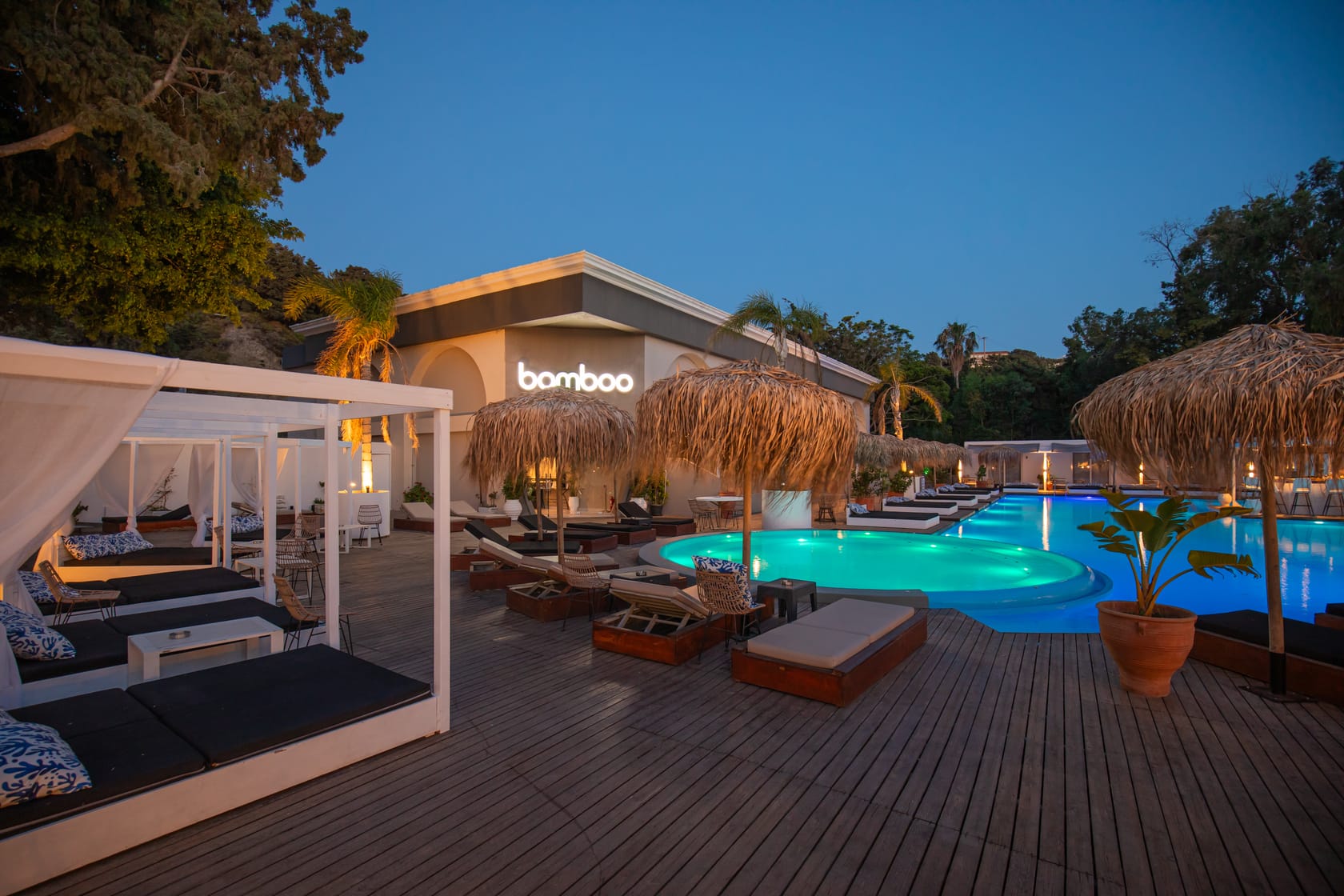 Bamboo Suites Boutique Hotel - 54