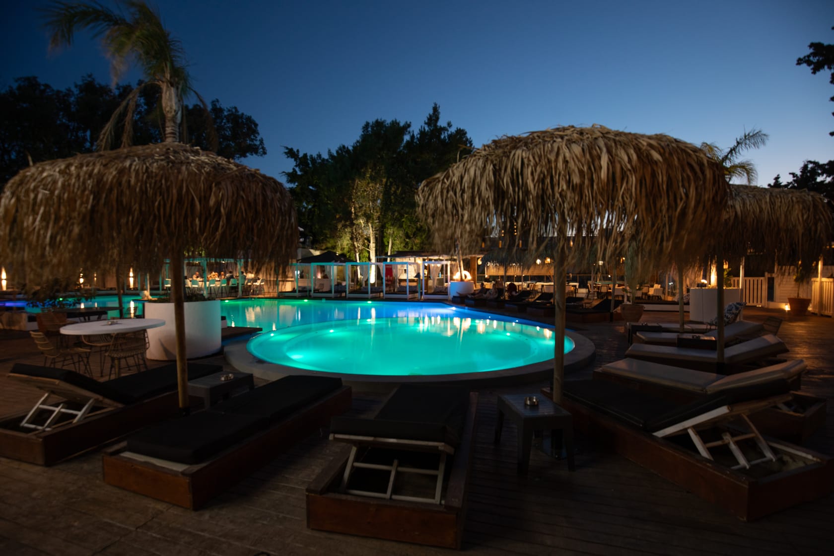 Bamboo Suites Boutique Hotel - 57