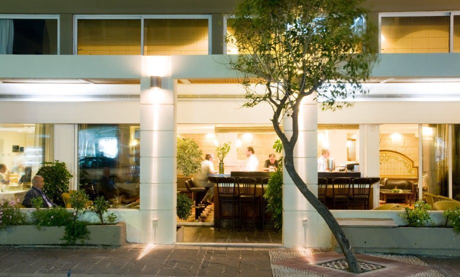 Best Western Plus Plaza Hotel - 6
