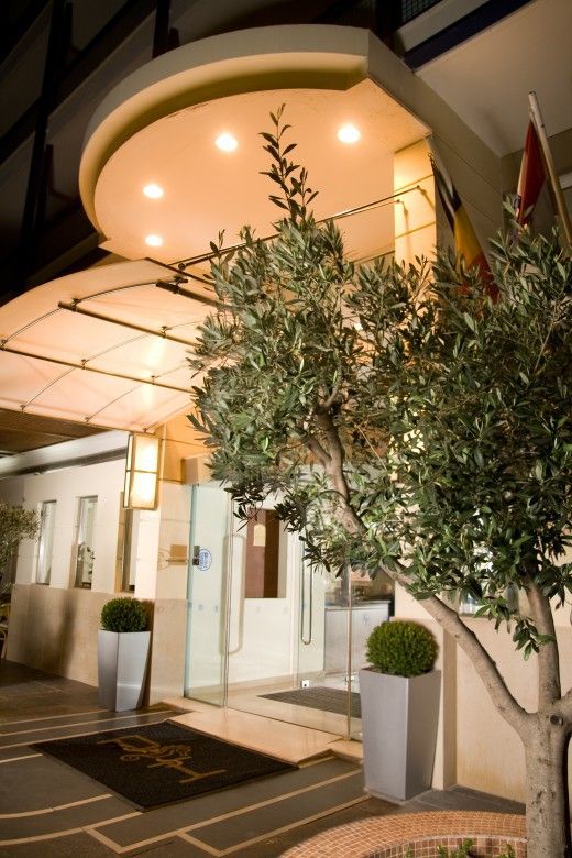 Best Western Plus Plaza Hotel - 8