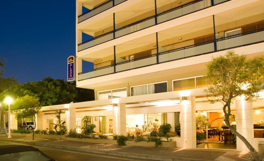 Best Western Plus Plaza Hotel - 10