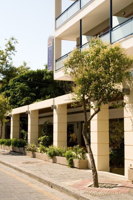 Best Western Plus Plaza Hotel - 11