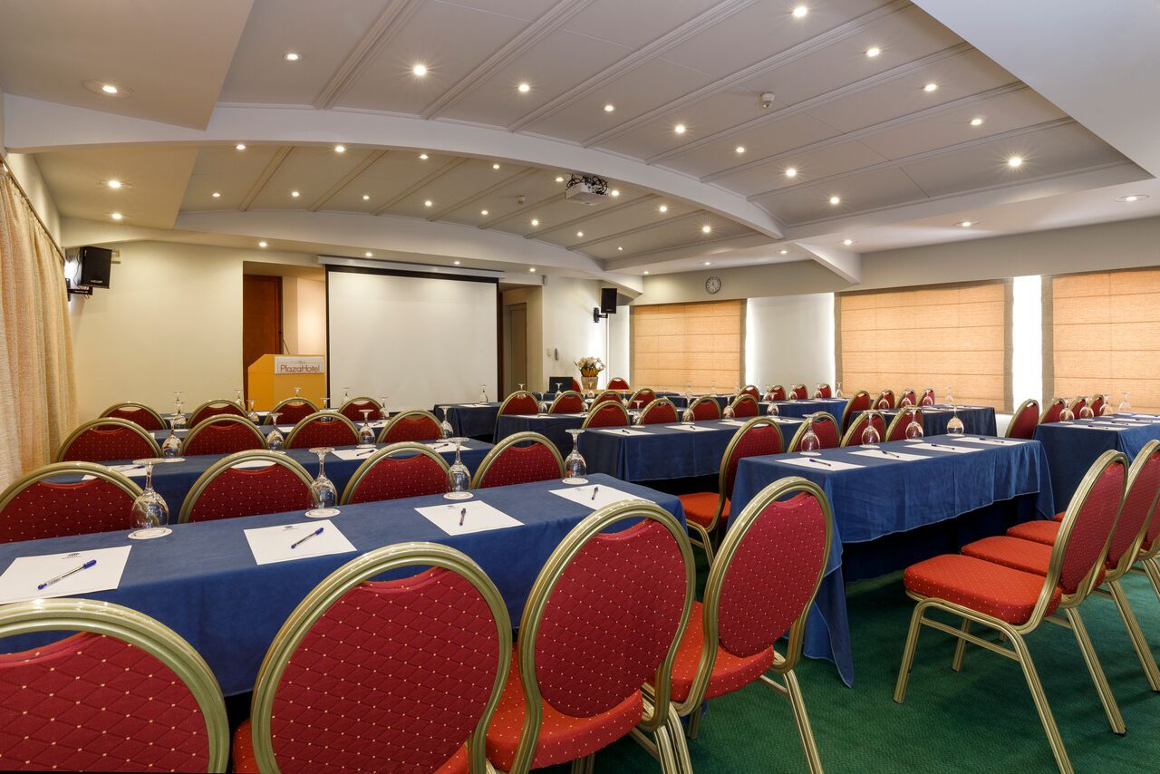 Best Western Plus Plaza Hotel - 36