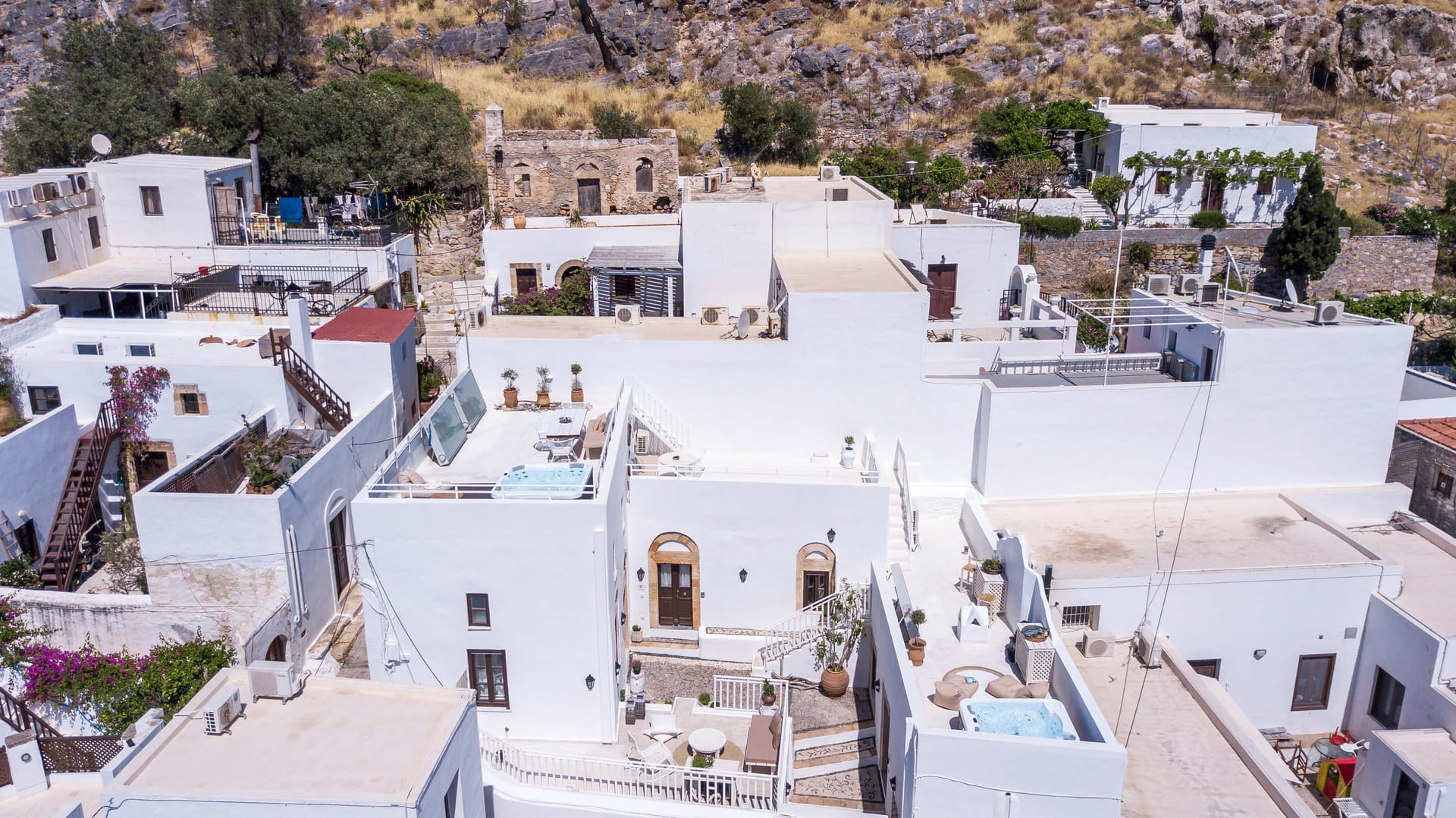 Bliss & Heritage Luxury Suites - 14