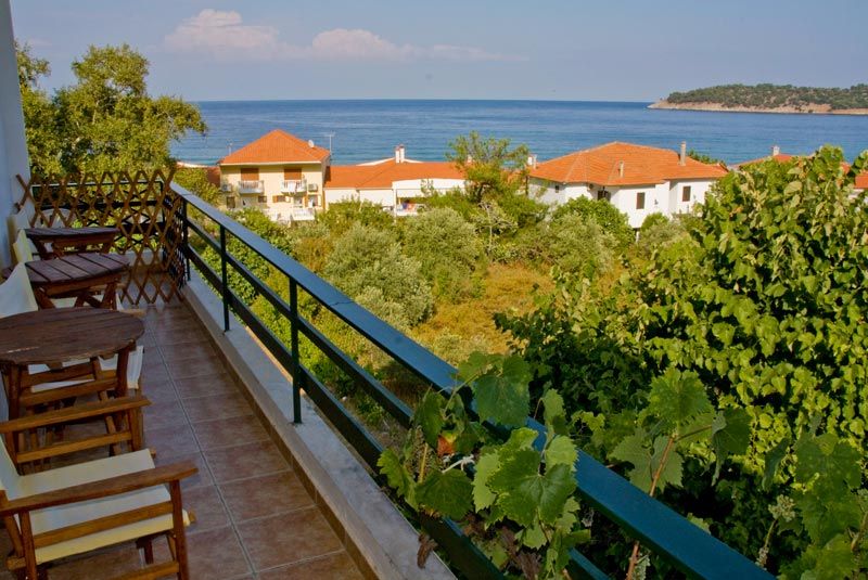 Blue Bay Beach Hotel - 2