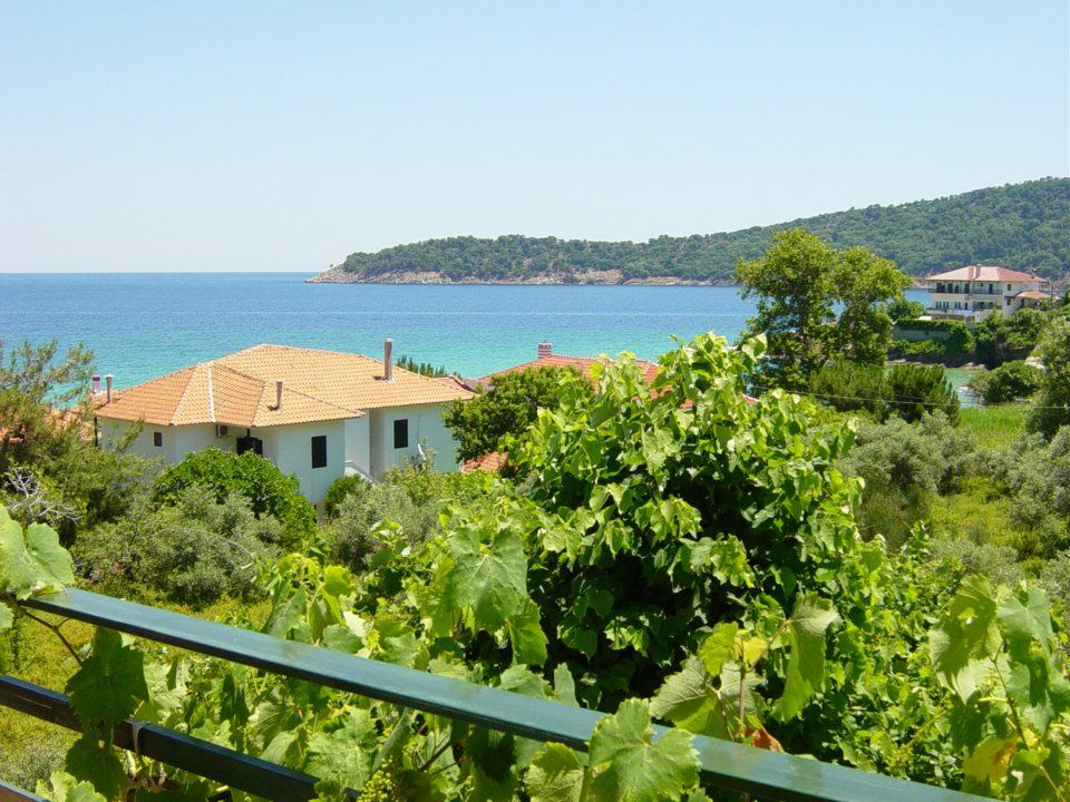 Blue Bay Beach Hotel - 4