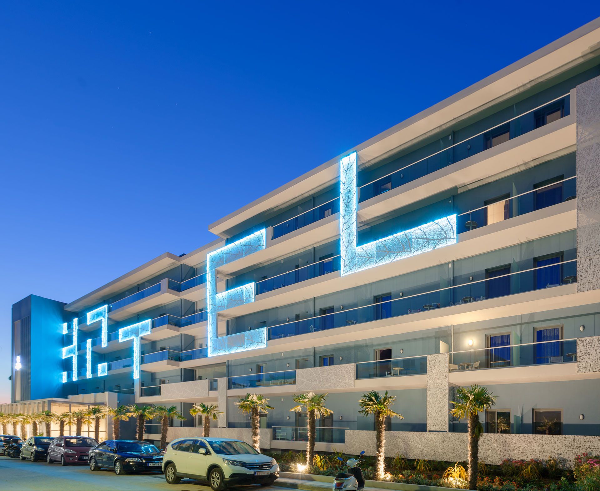 Blue Lagoon City Hotel - 3