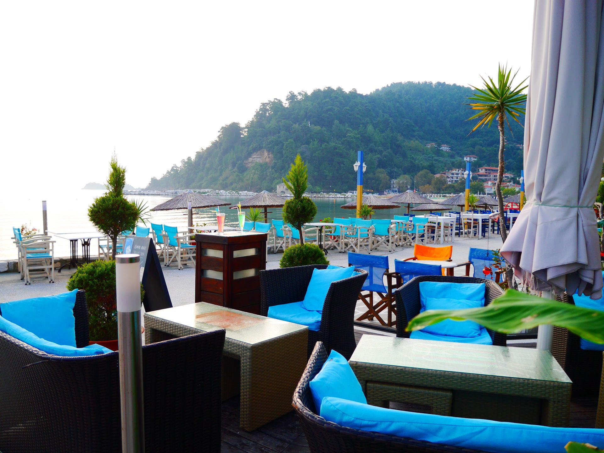 Blue Sea Beach Hotel - 8