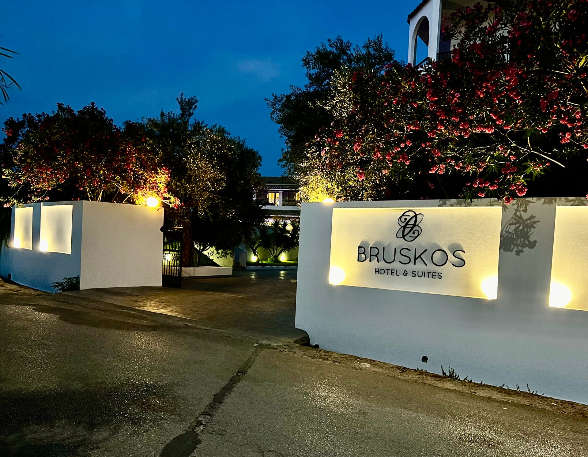 Bruskos Hotel & Suites - 63