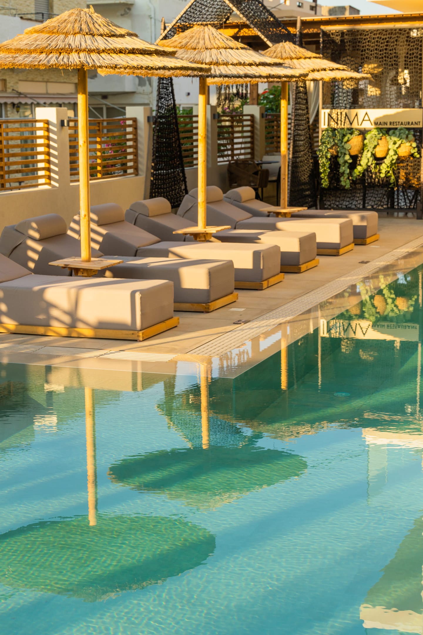 Cabana Blu Hotel & Suites - 1