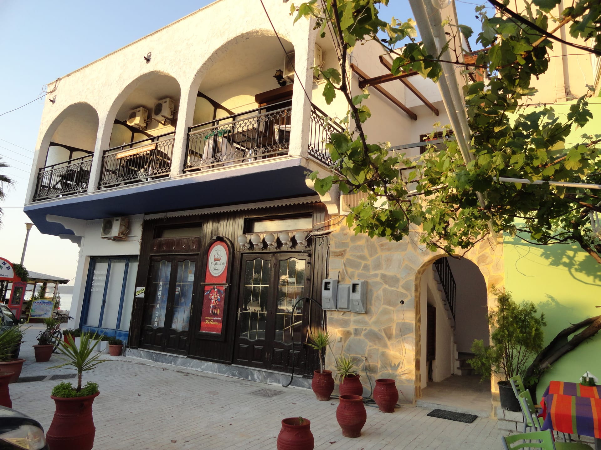 Captain Beach Boutique Apartments - 2