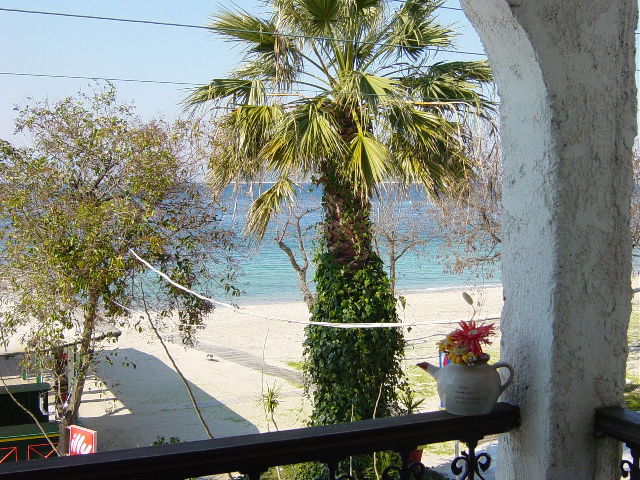 Captain Beach Boutique Apartments - 3