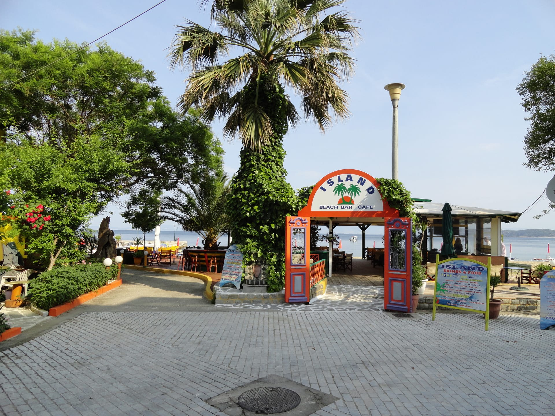 Captain Beach Boutique Apartments - 4