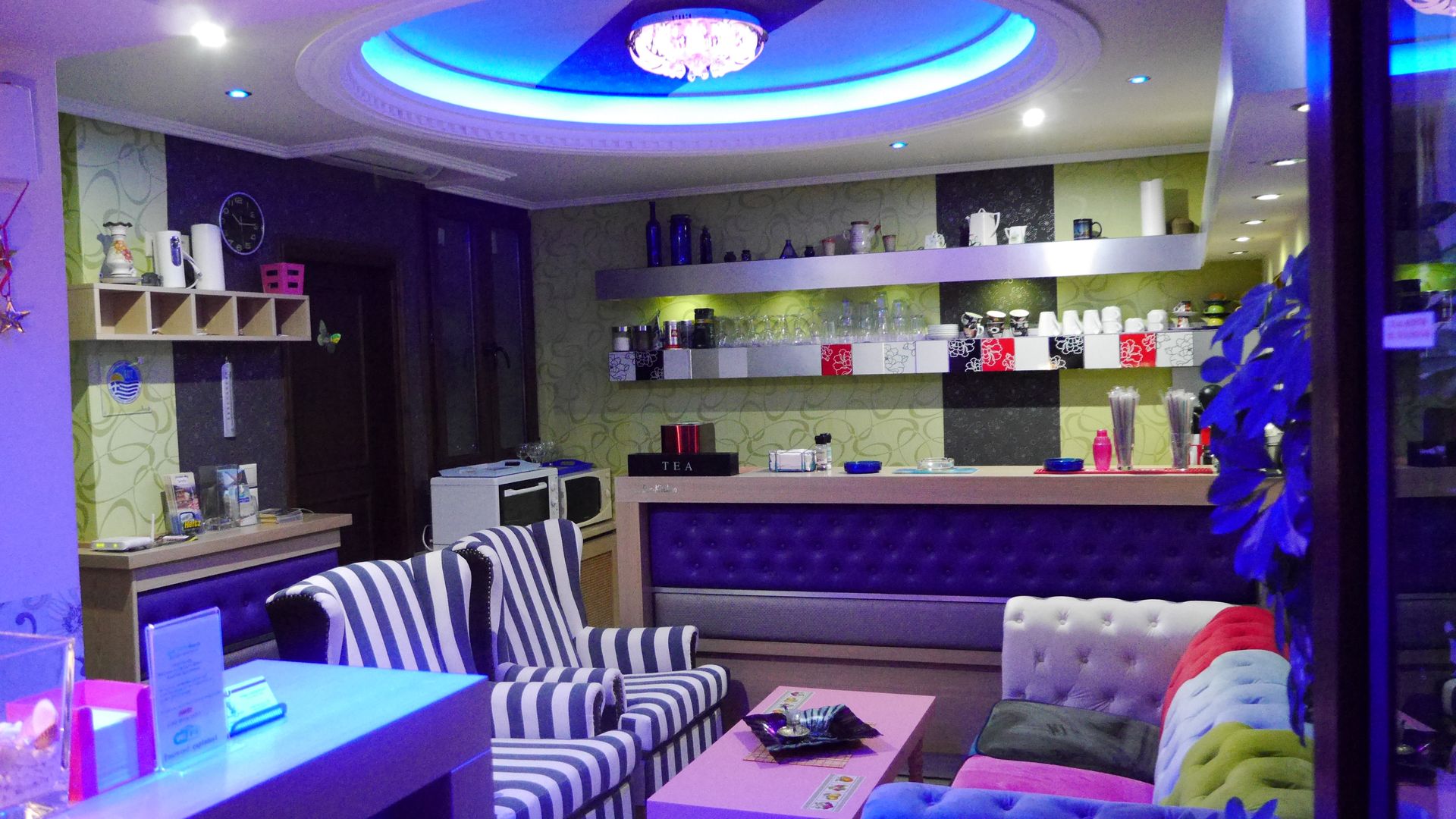 Captain Beach Boutique Apartments - 8