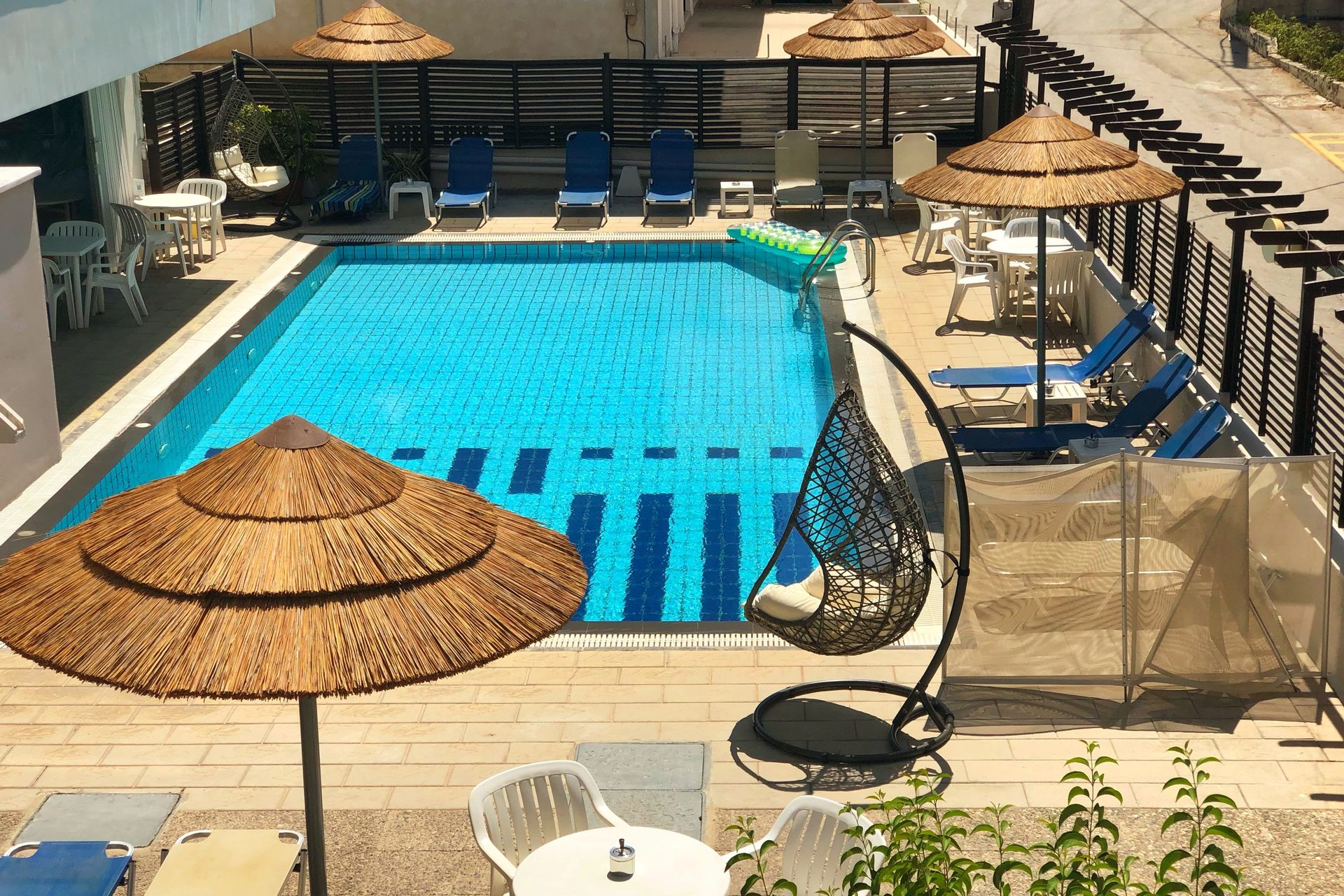 Caravel Apartment Hotel - 1