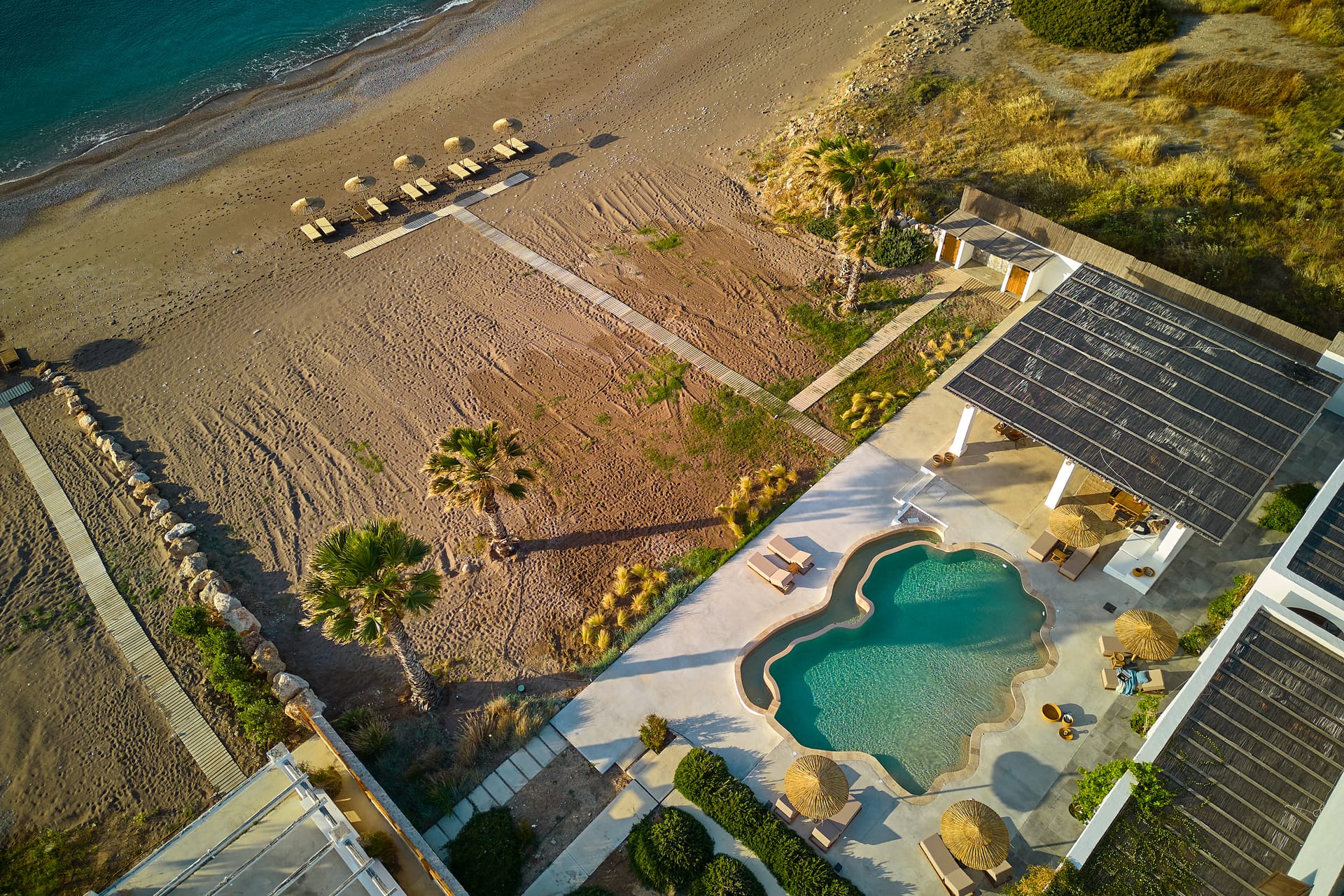 Crystalia Beach House - 3