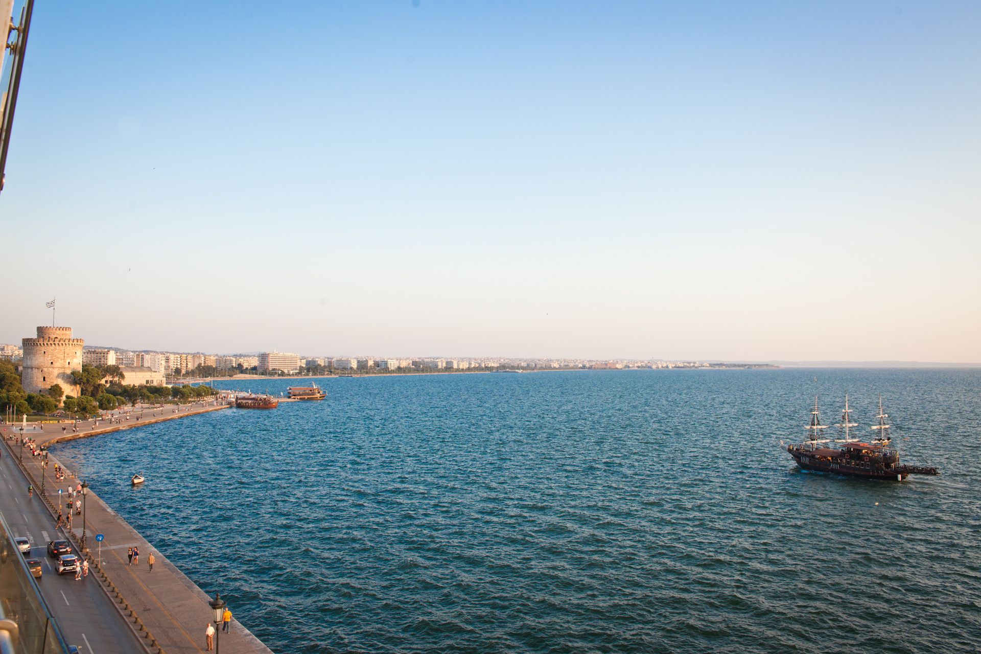Daios Luxury Living - 11