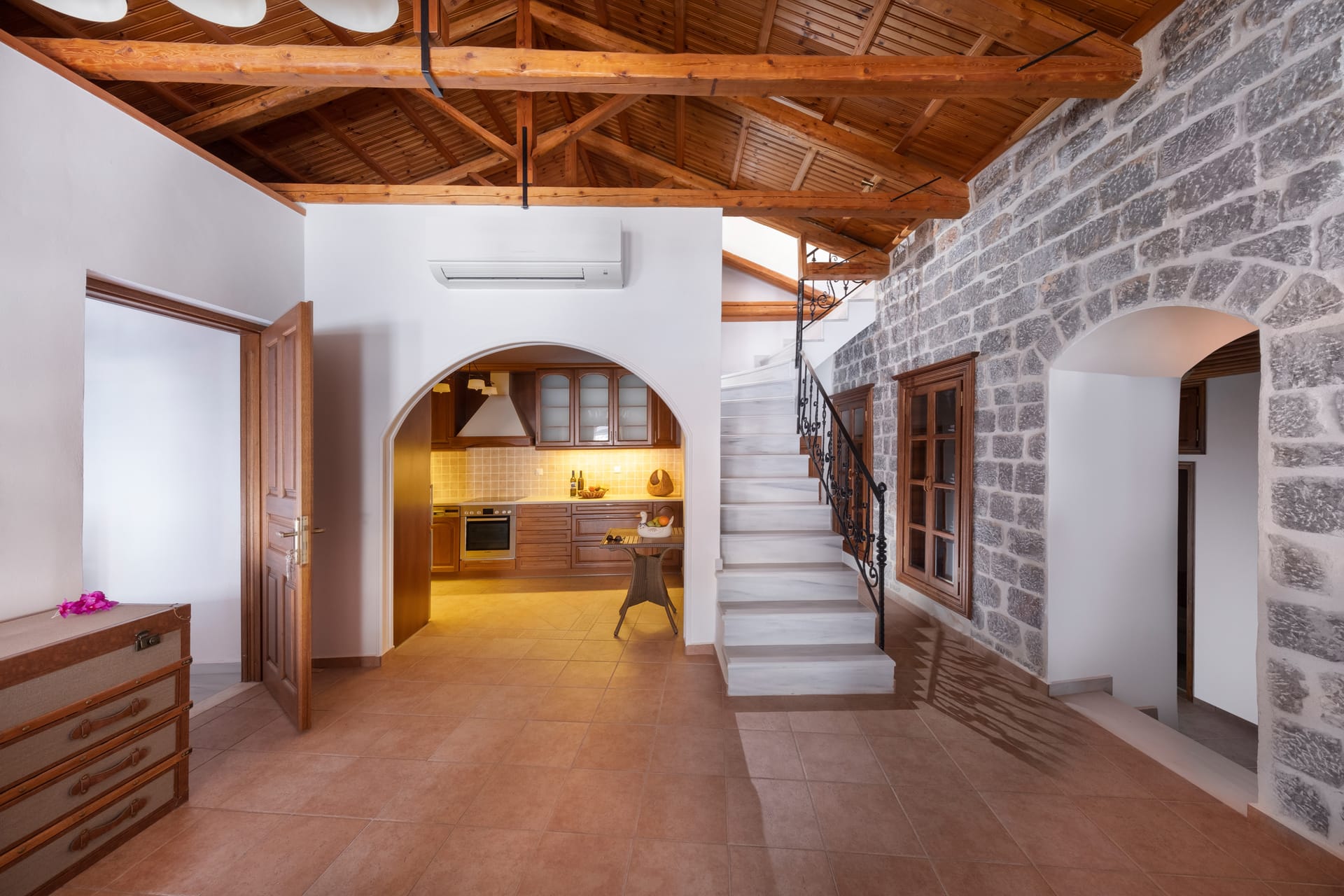 Douskos Exclusive Property - 19