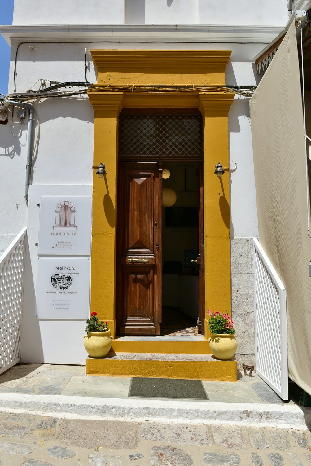 Douskos Guest House Hydra - 1