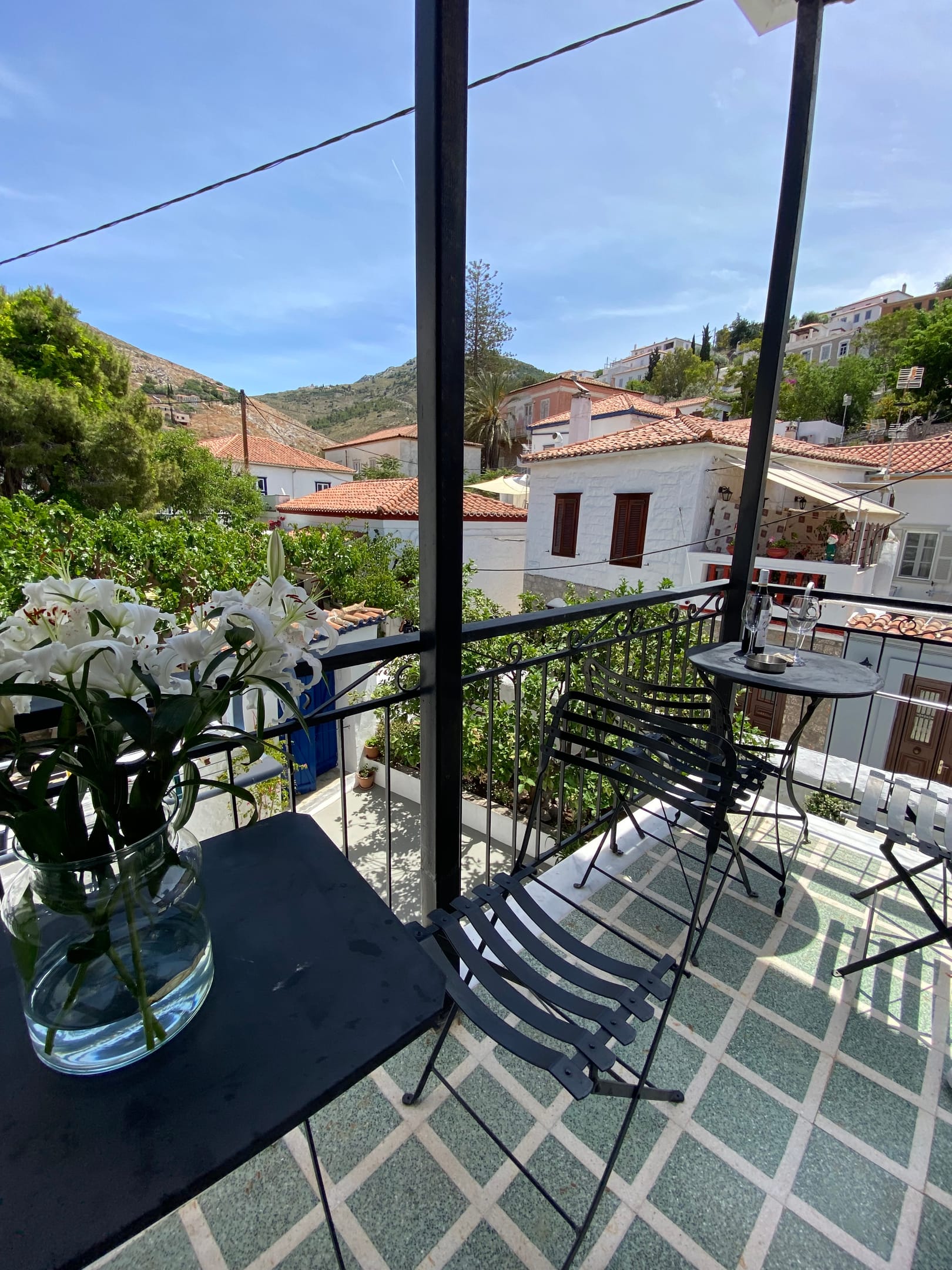 Douskos Uptown Living Hydra - 1