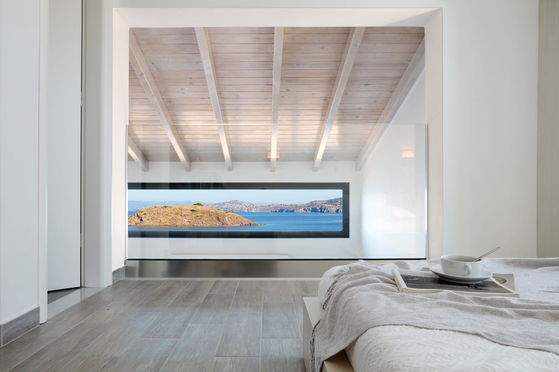 Eleia Seafront Rooms & Villas - 2