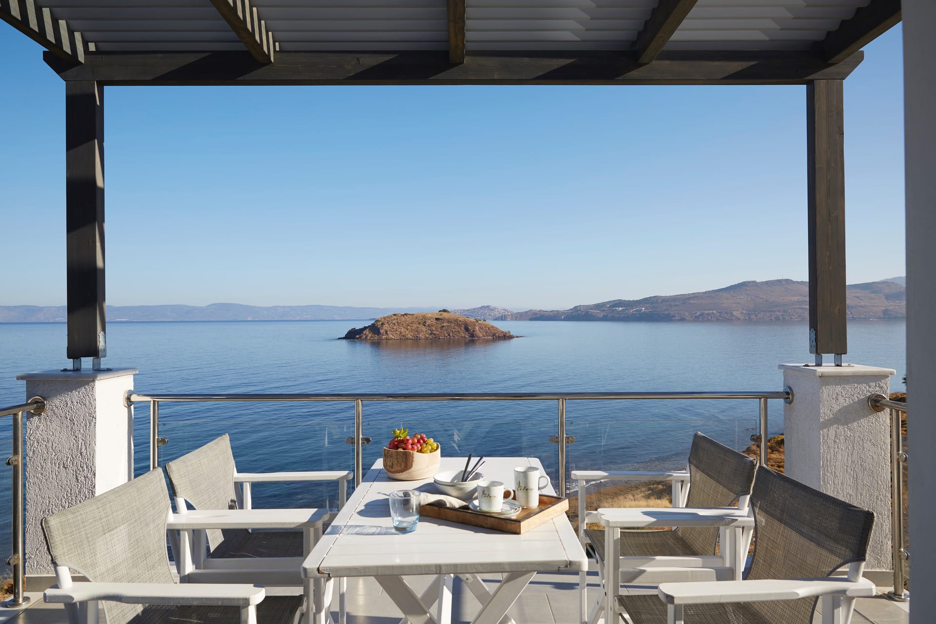 Eleia Seafront Rooms & Villas - 3