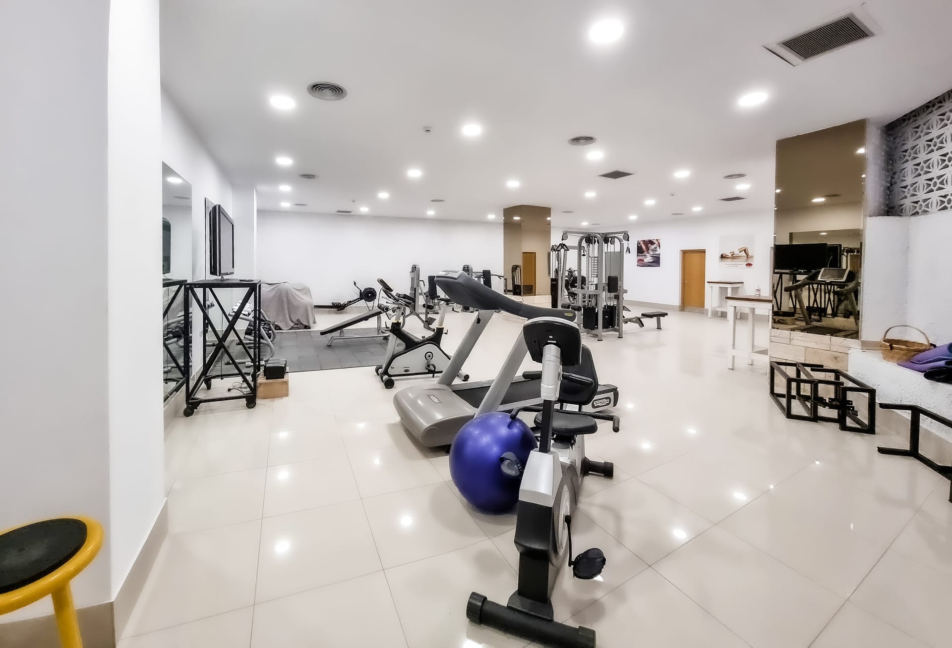 Epsilon Hotel Apartments - 7