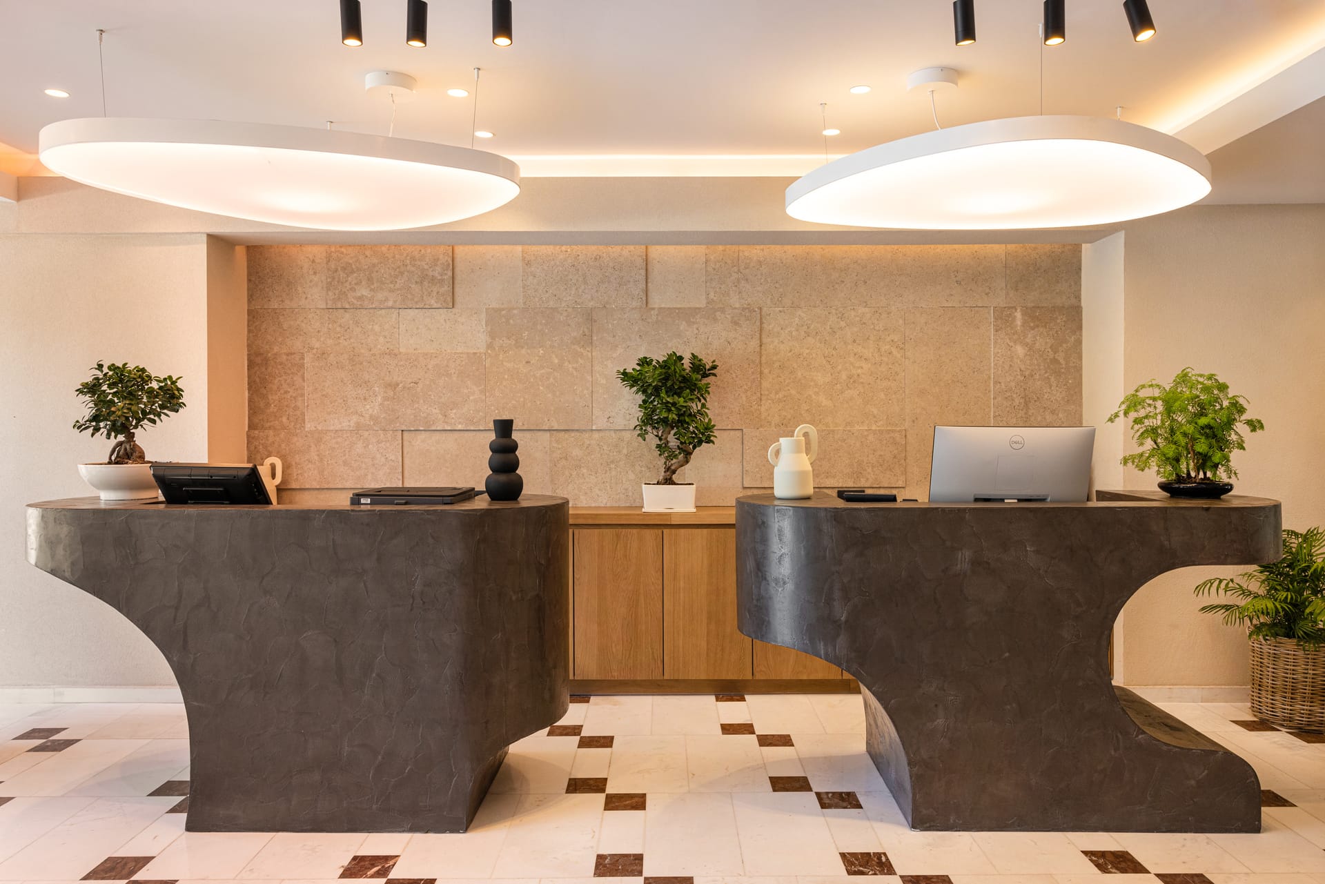 Erato Seaside Hotel - 4