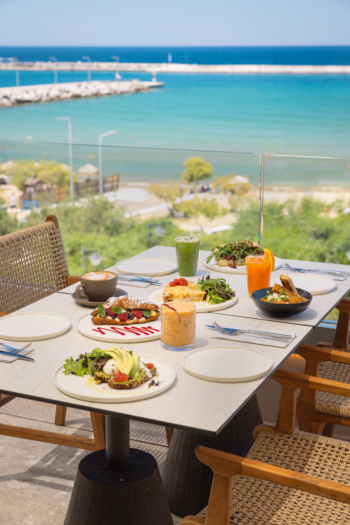 Erato Seaside Hotel - 7