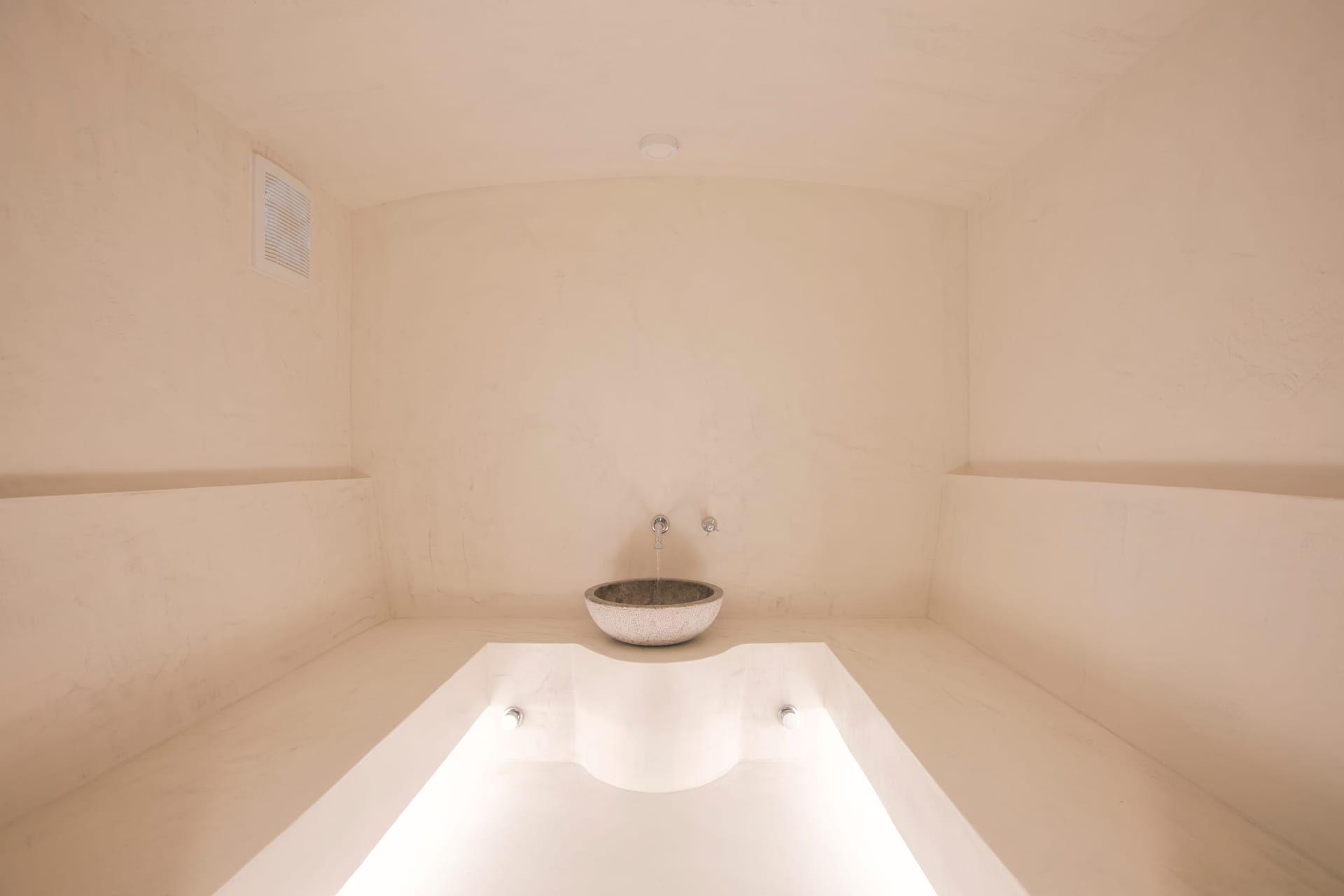 Erato Seaside Hotel - 16