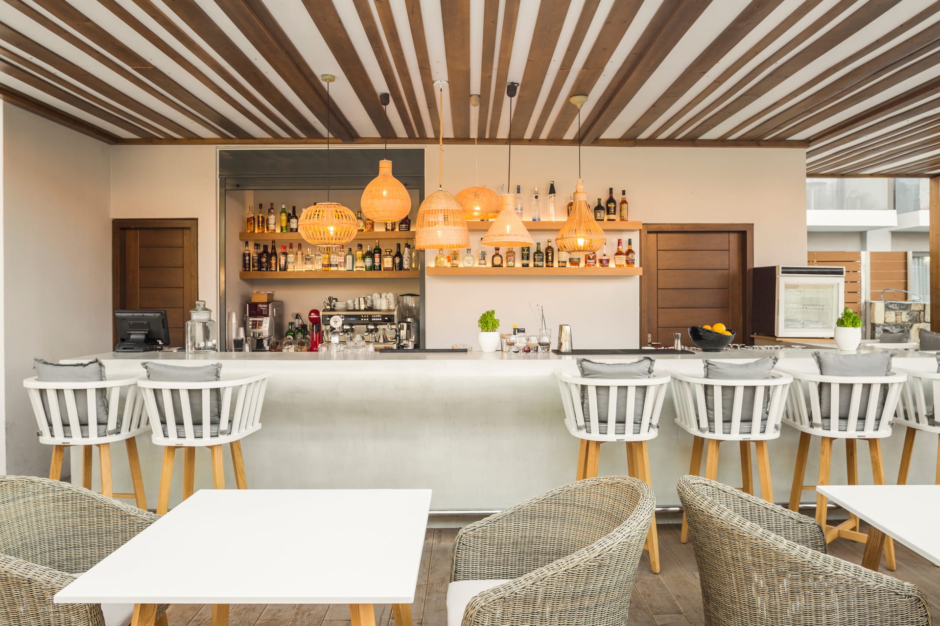 Erato Seaside Hotel - 36