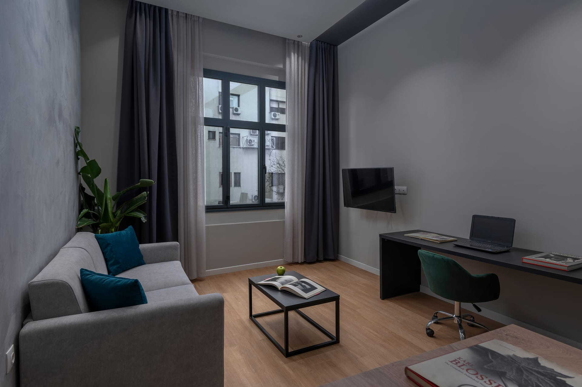 Hebrard Industrial Suites - 3