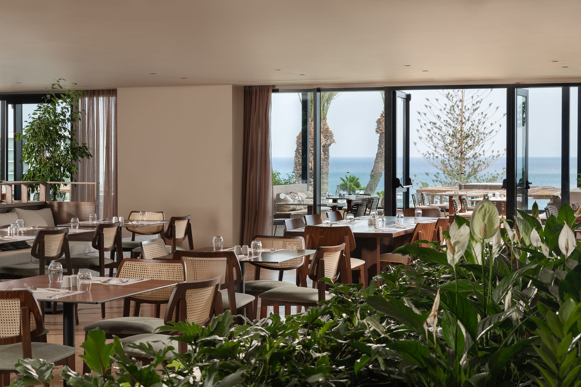 Helea Lifestyle Beach Resort - 8