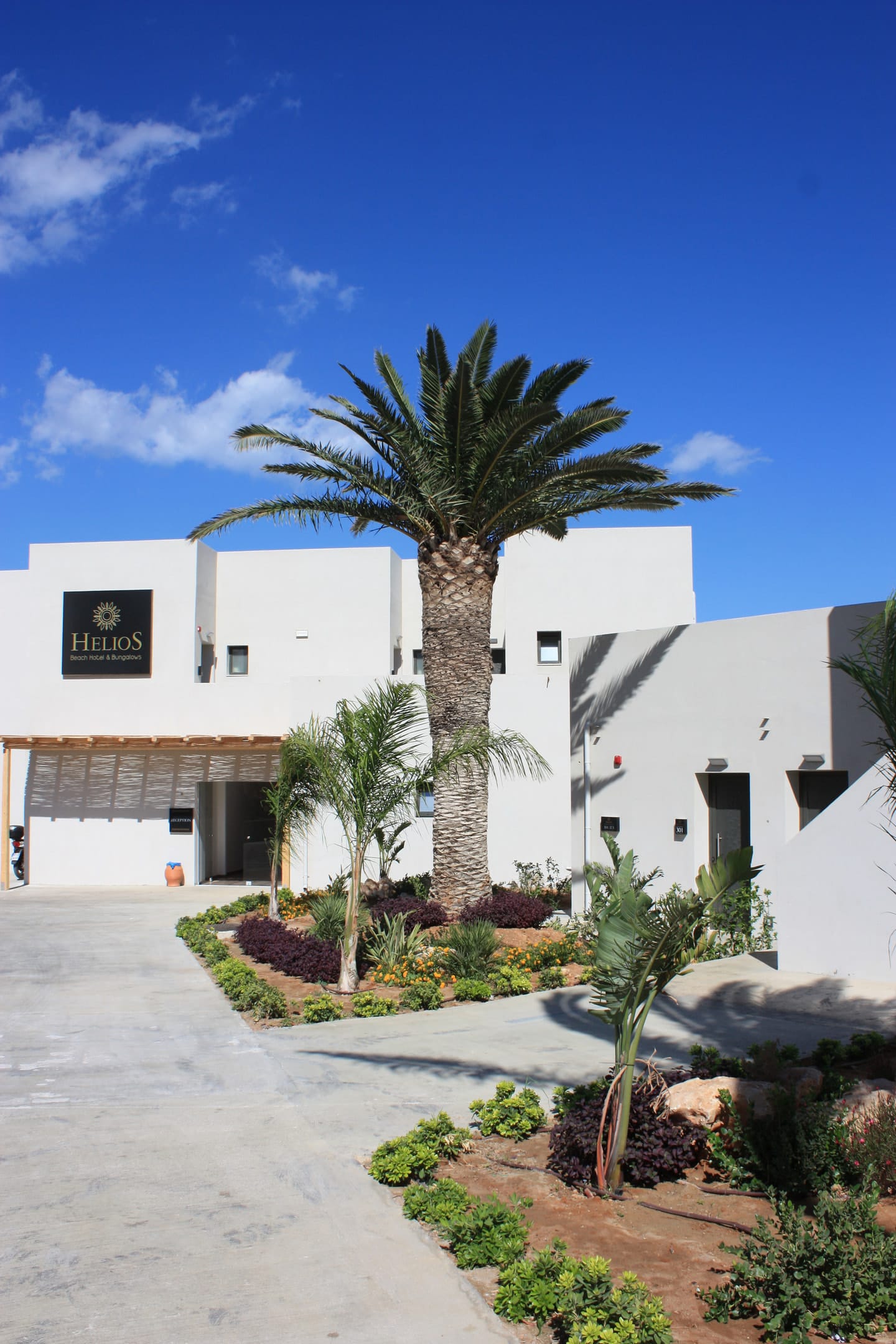 Helios Beach Hotel & Bungalows - 40