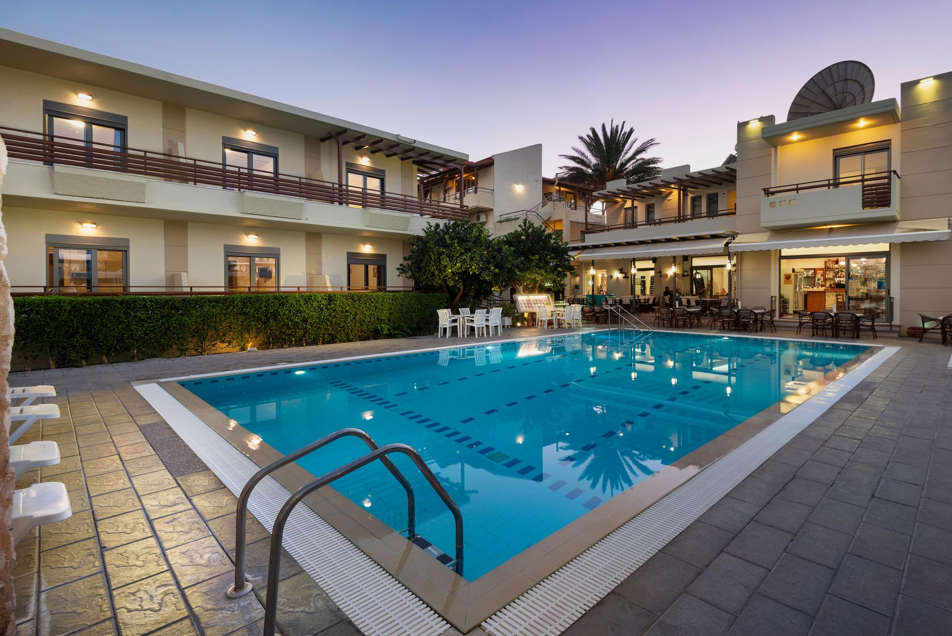 Ilyssion Holidays Hotel - 3