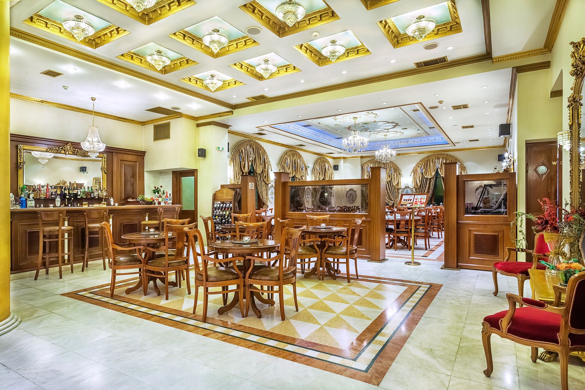 Imperial Palace | Classical Hotel - 7