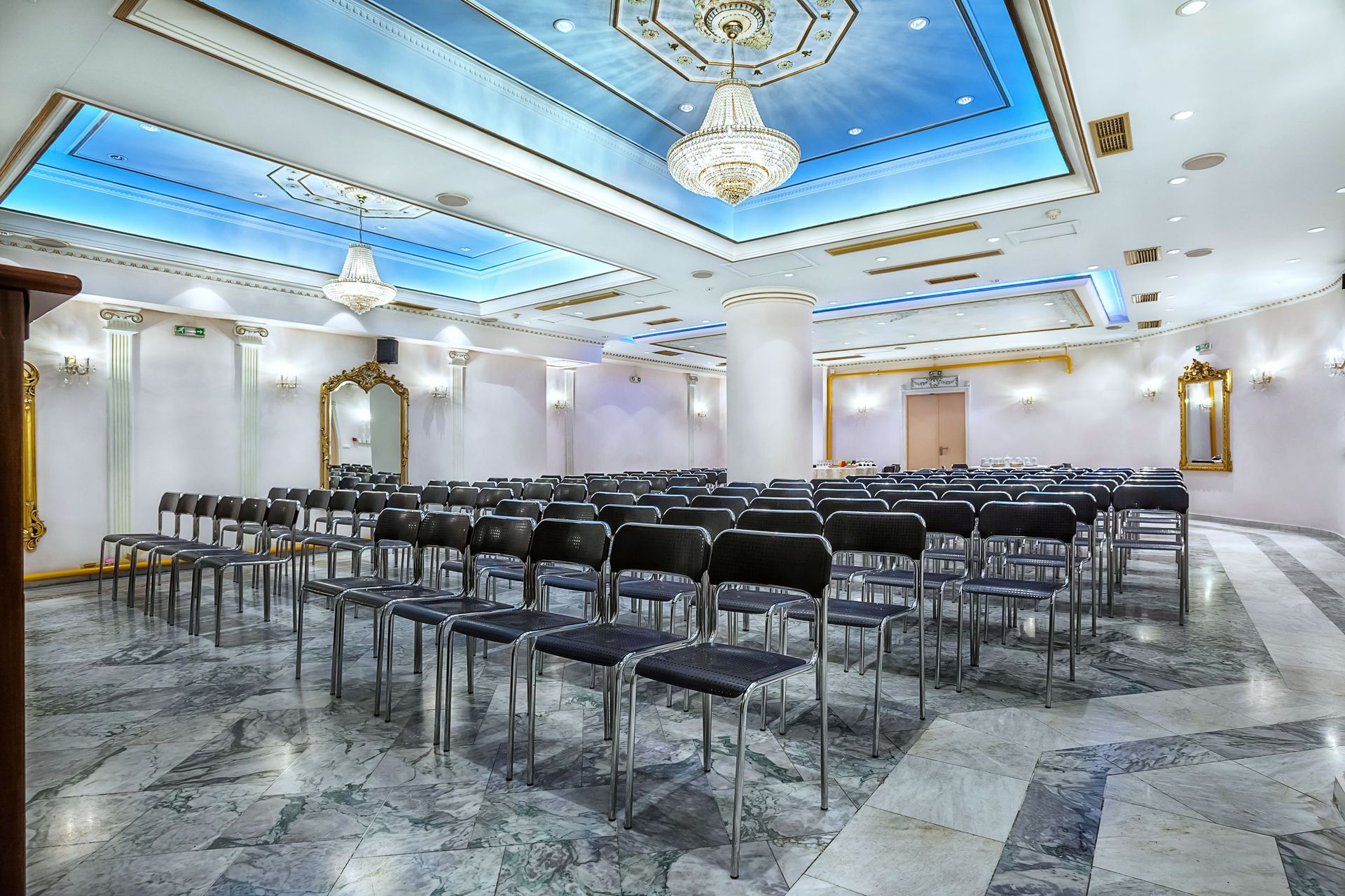 Imperial Palace | Classical Hotel - 11